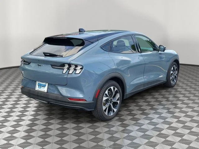 2024 Ford Mustang Mach-E Select photo 6