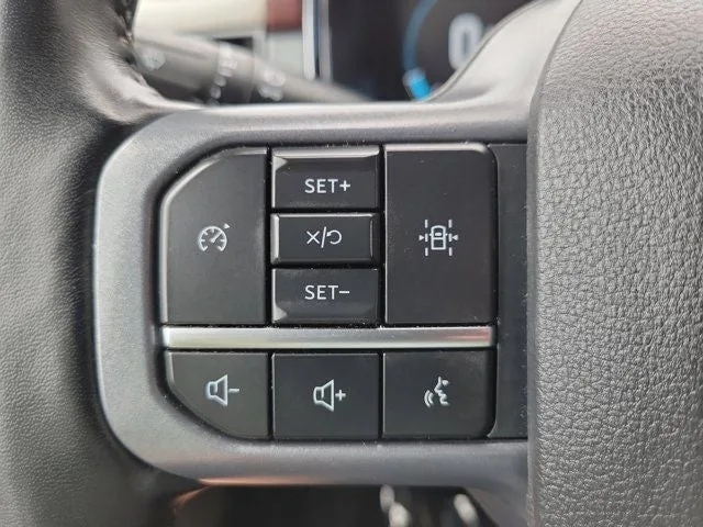 2023 Ford F-150 Lariat photo 23