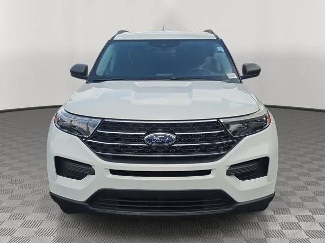 2020 Ford Explorer XLT photo 2