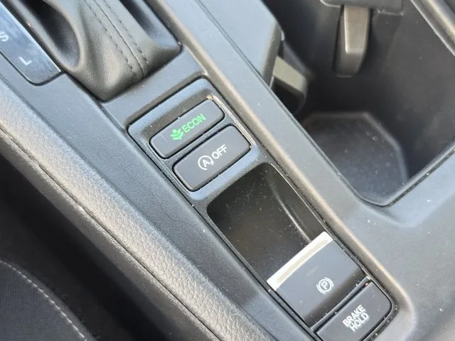 2025 Honda Accord SE photo 30