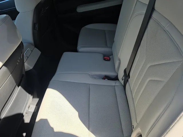 2026 Hyundai Santa Fe SEL photo 14