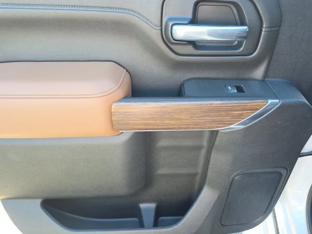 2021 Chevrolet Silverado 2500HD High Country photo 15