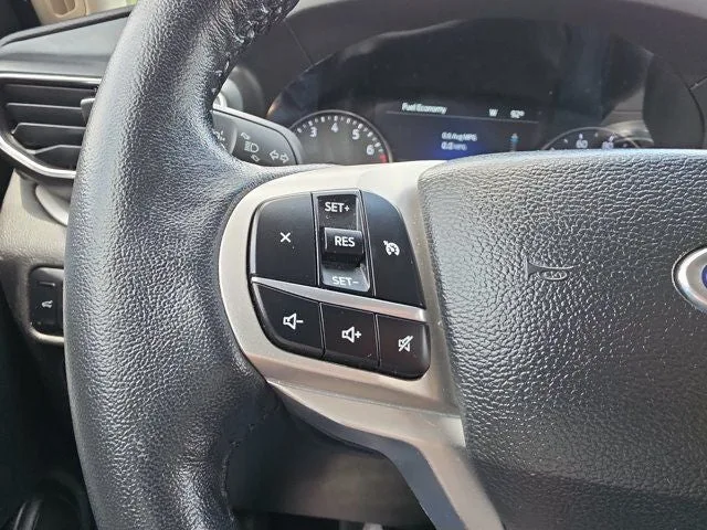 2023 Ford Explorer XLT photo 22