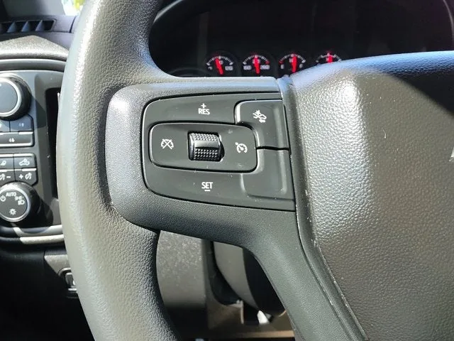 2025 Chevrolet Silverado 2500HD Custom photo 22