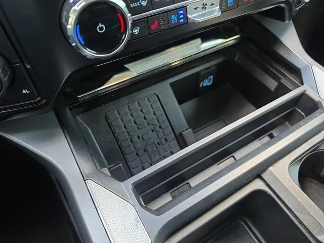 2025 Ford F-450SD Lariat DRW photo 28