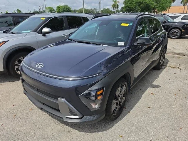 2026 Hyundai Kona SEL Sport photo 2