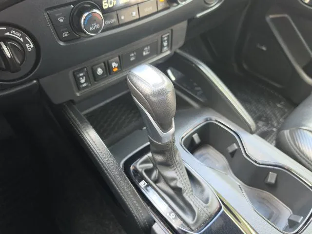 2022 Nissan Frontier PRO-4X photo 25