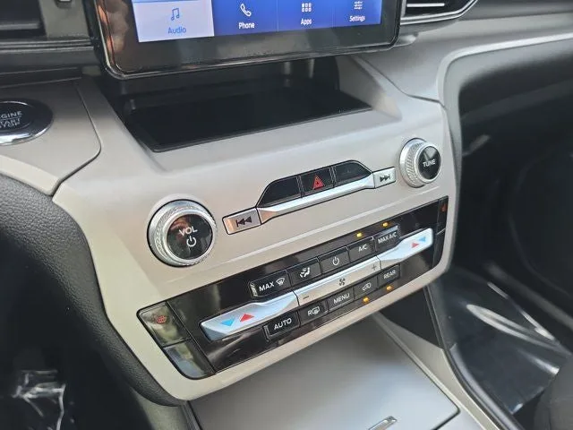 2023 Ford Explorer XLT photo 27