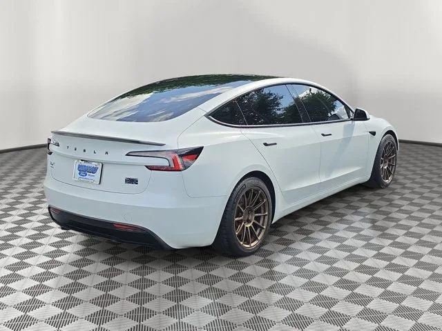 2025 Tesla Model 3 Performance photo 6