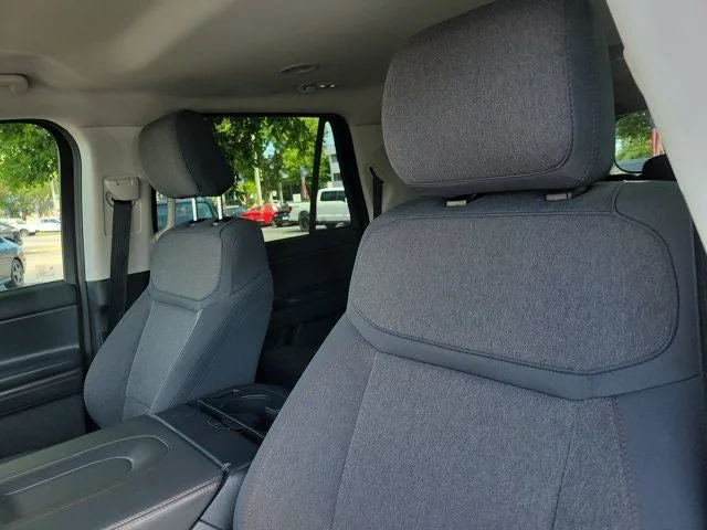2025 Ford Expedition Max Active photo 17