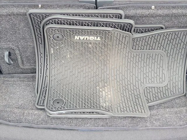2024 Volkswagen Tiguan 2.0T S photo 8