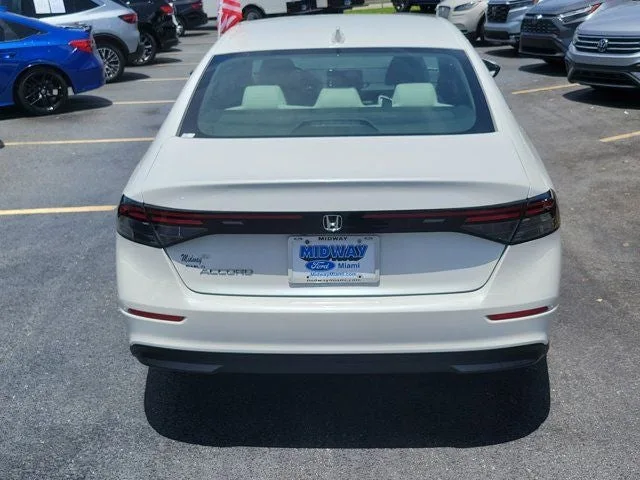 2023 Honda Accord LX photo 5