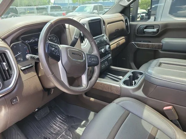 2021 GMC Sierra 2500HD Denali Ultimate Pkg photo 10