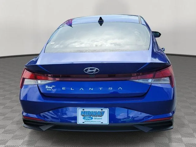 2021 Hyundai Elantra SE photo 5