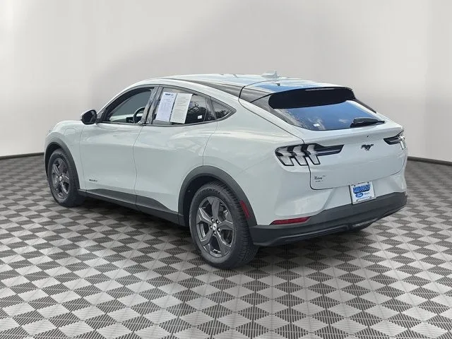 2021 Ford Mustang Mach-E Select photo 4
