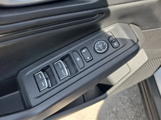 2025 Honda Accord SE photo 17