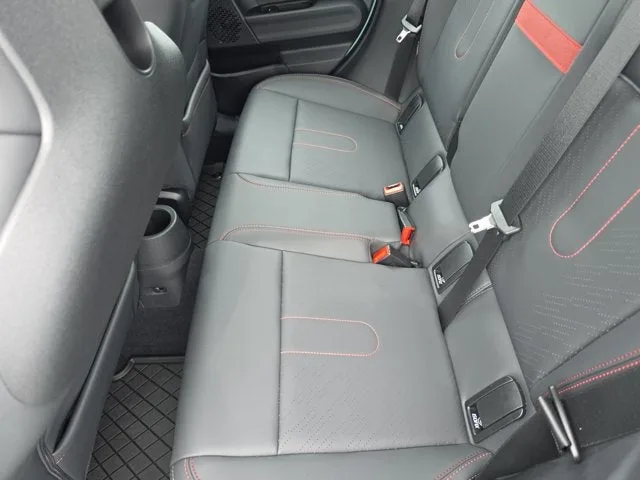 2026 MINI Cooper S Hardtop photo 13