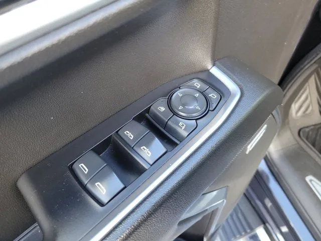 2022 Chevrolet Silverado 1500 LTZ photo 16
