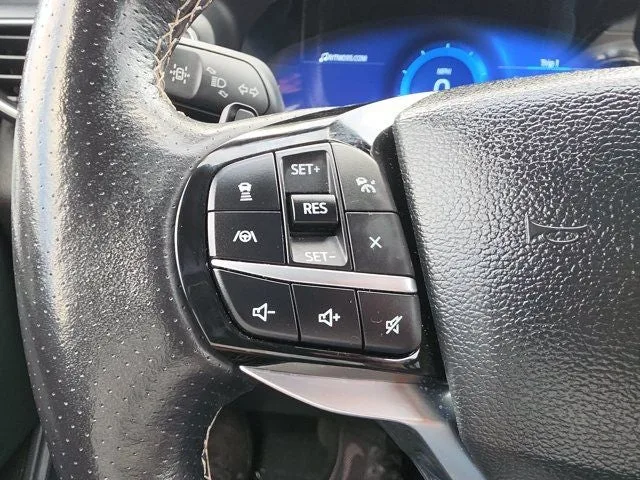 2023 Ford Explorer ST photo 24