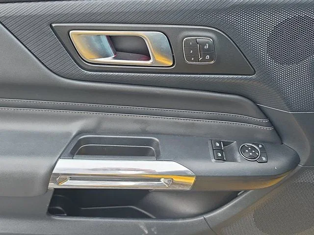 2024 Ford Mustang GT Premium photo 11