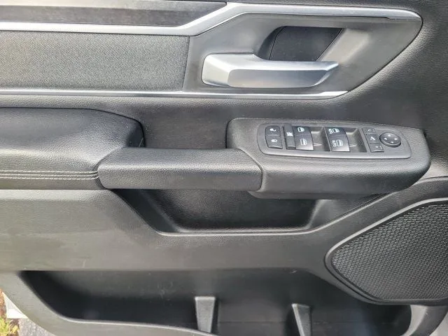 2019 RAM 1500 Big Horn/Lone Star photo 16
