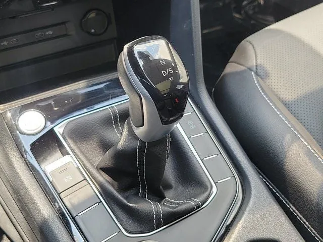 2024 Volkswagen Taos 1.5T SEL photo 22