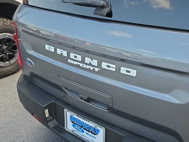 2024 Ford Bronco Sport Outer Banks photo 7