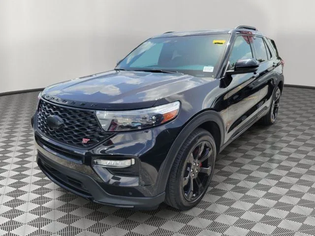 2023 Ford Explorer ST photo 2