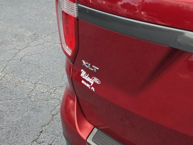 2019 Ford Explorer XLT Sport Appearance Pgk photo 7