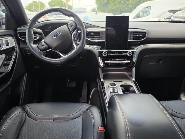 2023 Ford Explorer ST photo 14