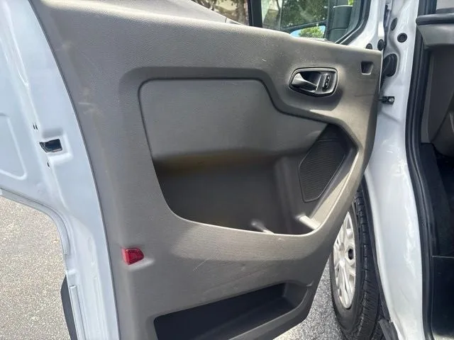 2023 Ford Transit-350 XLT photo 10