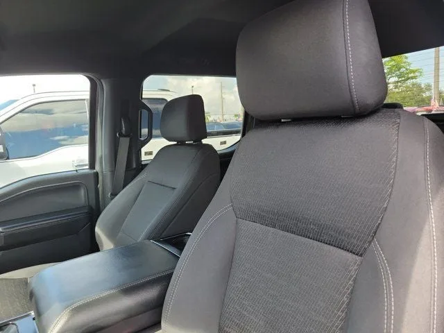 2023 Ford F-150 XLT photo 19