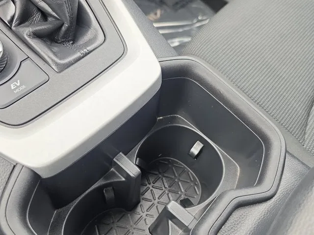 2024 Toyota RAV4 Hybrid LE photo 28