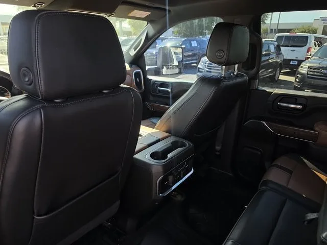 2021 Chevrolet Silverado 2500HD High Country photo 19