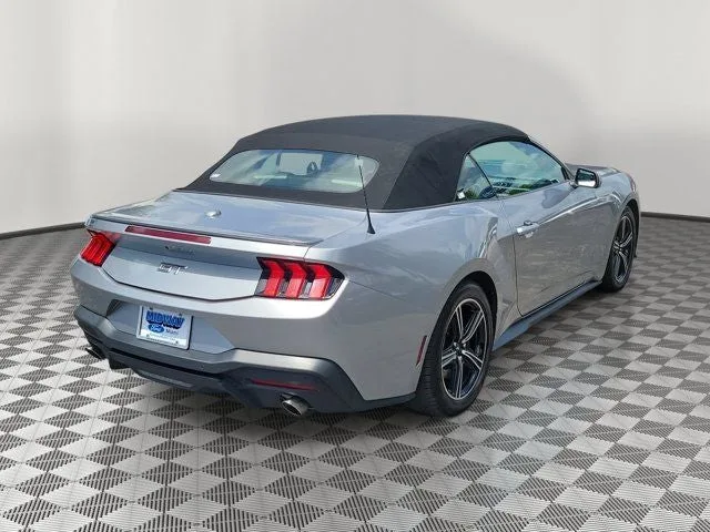 2024 Ford Mustang EcoBoost Premium photo 7