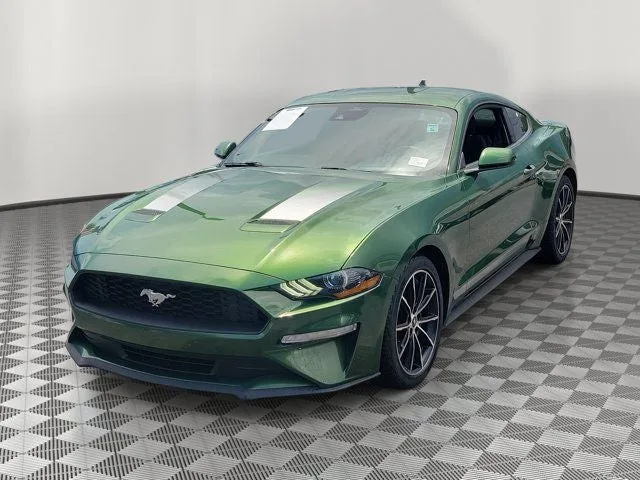 2022 Ford Mustang EcoBoost photo 3