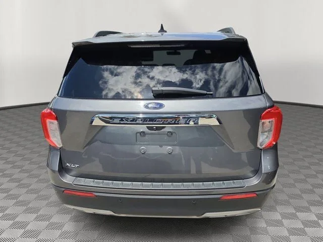2022 Ford Explorer XLT photo 5