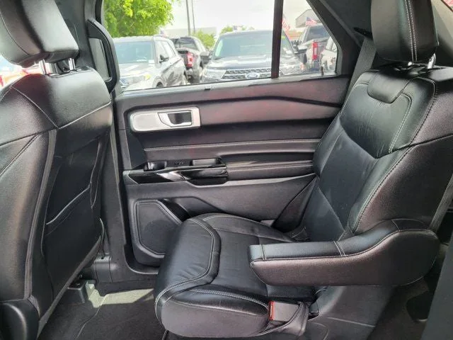 2023 Ford Explorer ST photo 14