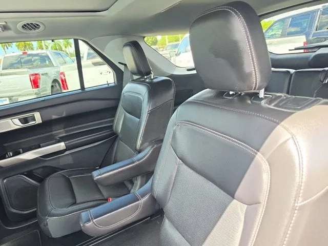 2023 Ford Explorer Limited photo 12