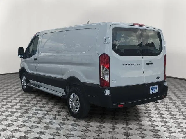 2025 Ford Transit-250 Base LR photo 4