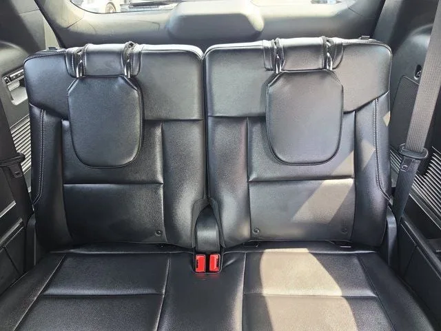 2023 Ford Explorer ST photo 15