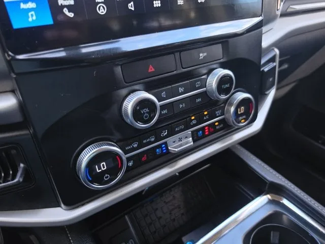 2023 Ford Expedition Max XLT photo 25