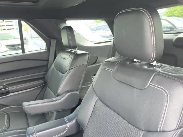 2023 Ford Explorer ST photo 11