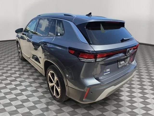 2025 Volkswagen Tiguan 2.0T SE photo 4