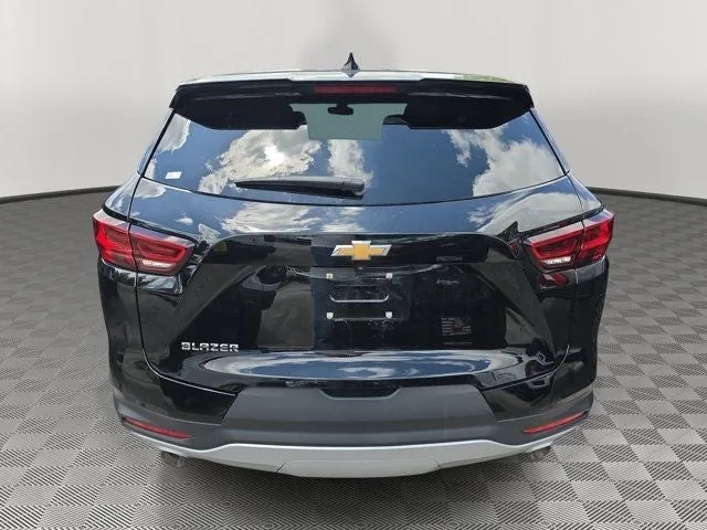 2024 Chevrolet Blazer LT photo 5