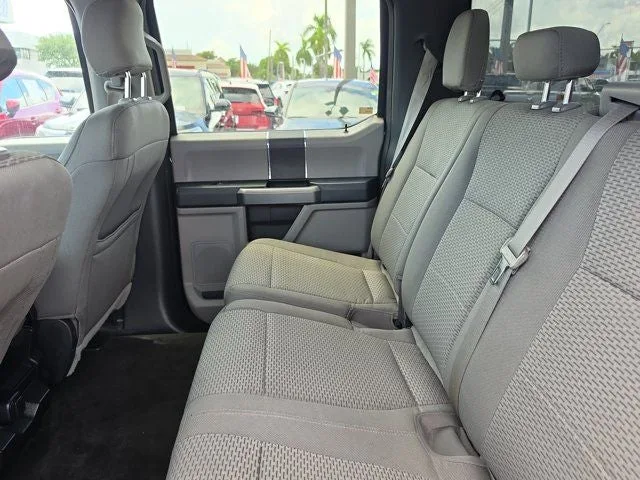 2015 Ford F-150 XLT photo 12