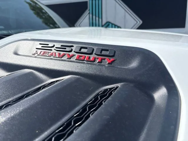 2026 RAM 2500 Limited Night Edition photo 5
