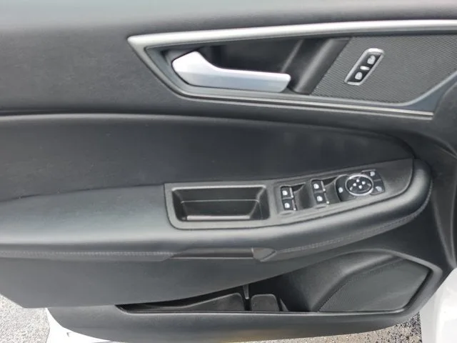 2024 Ford Edge SE photo 17