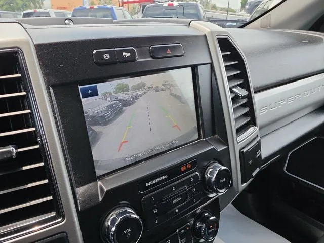 2021 Ford F-250SD Lariat photo 24