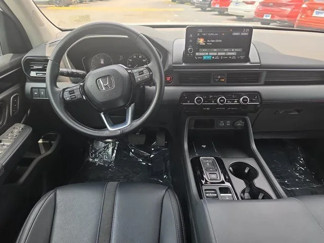 2024 Honda Pilot EX-L 7 Passenger photo 15